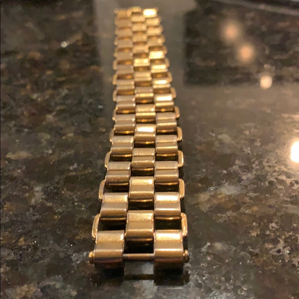 Vintage Monet Panther Link Gold Toned Bracelet - Picture 8 of 9